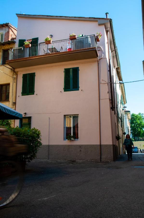 Casa Nocchi Hotel ลุคคา ภายนอก รูปภาพ